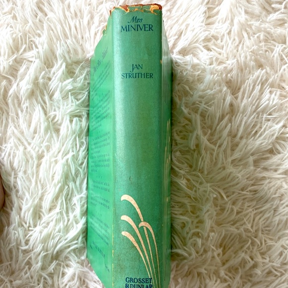 MRS. MINIVER by JAN STRUTHER Classic Novel 1940 Hardback Green Dust Jack… - Picture 2 of 12